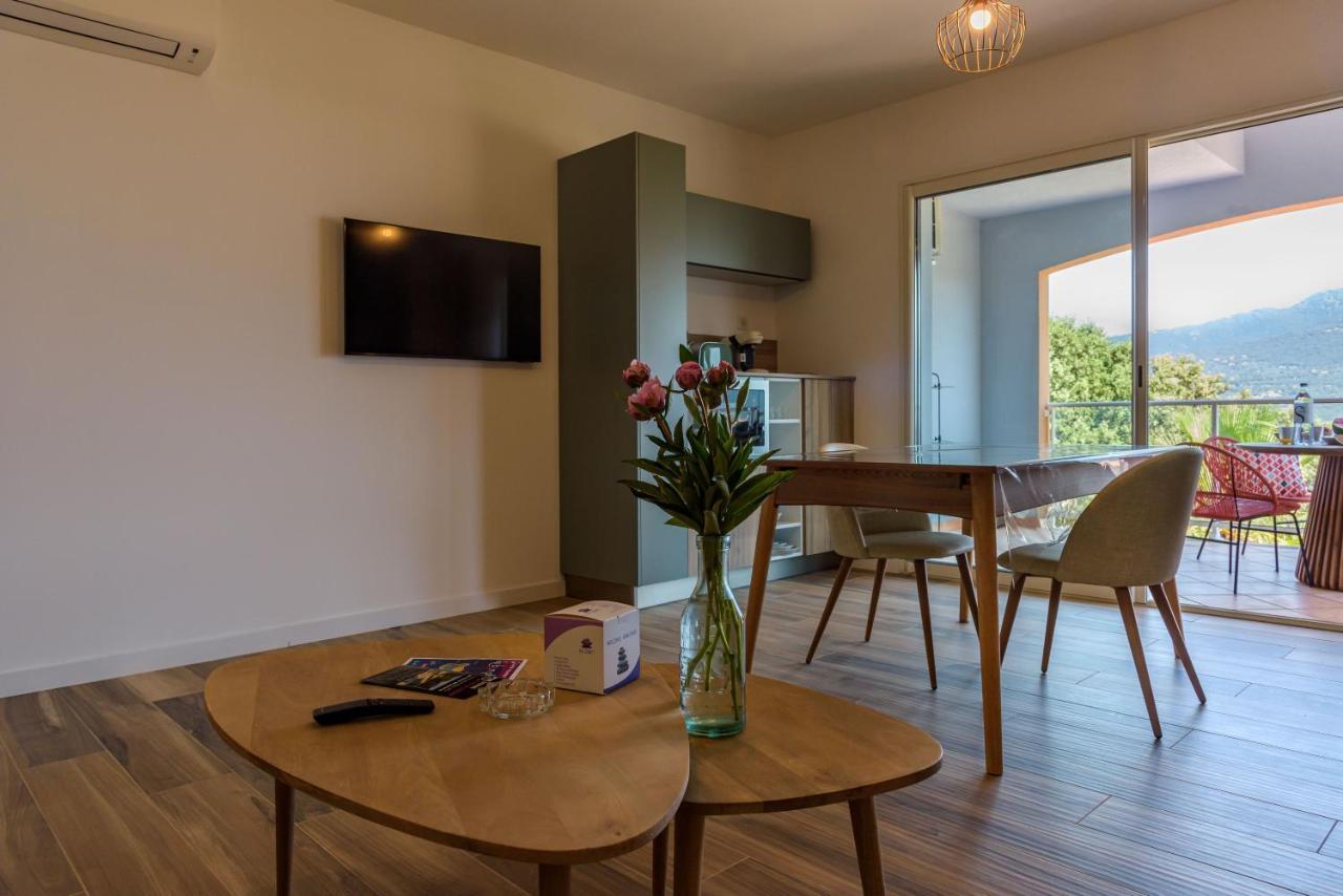 פרופריאנו Residence Ochji Di Mare מראה חיצוני תמונה